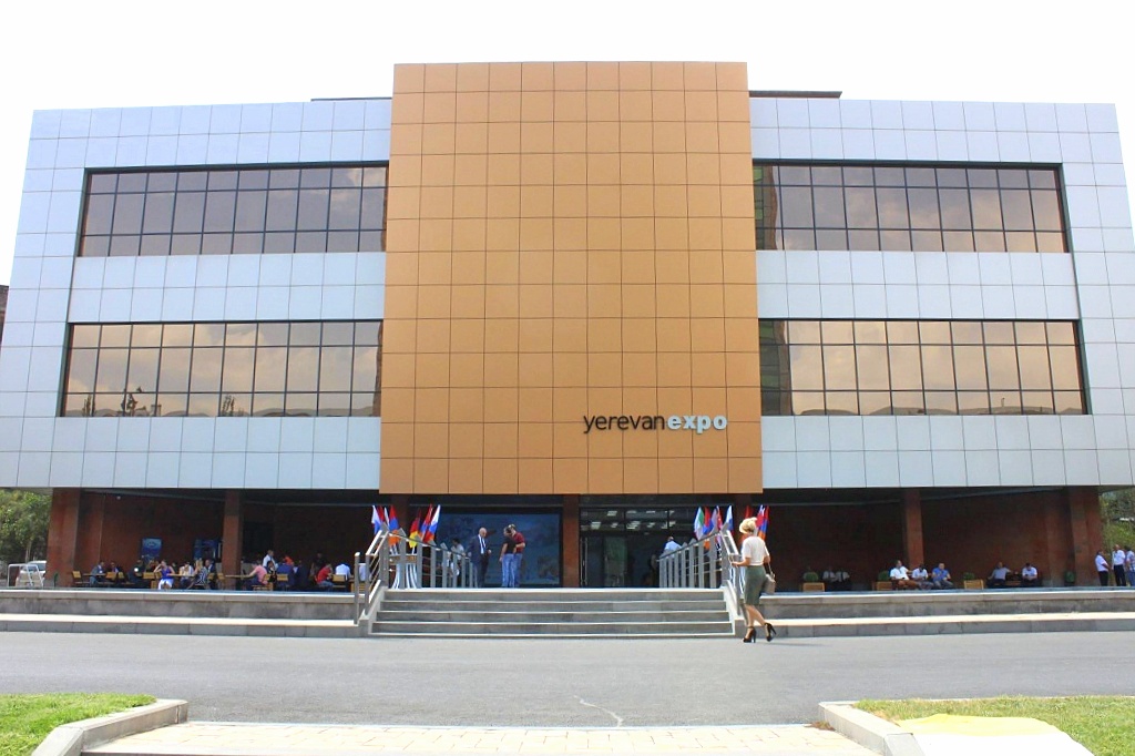 expo_erevan2.jpg